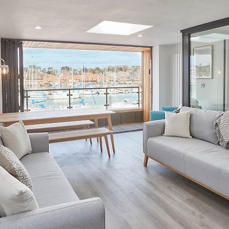 Host & Stay - Coastal Townhouse Whitby Bagian luar foto