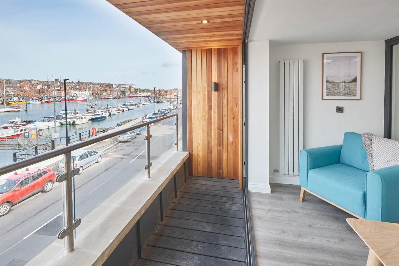 Host & Stay - Coastal Townhouse Whitby Bagian luar foto