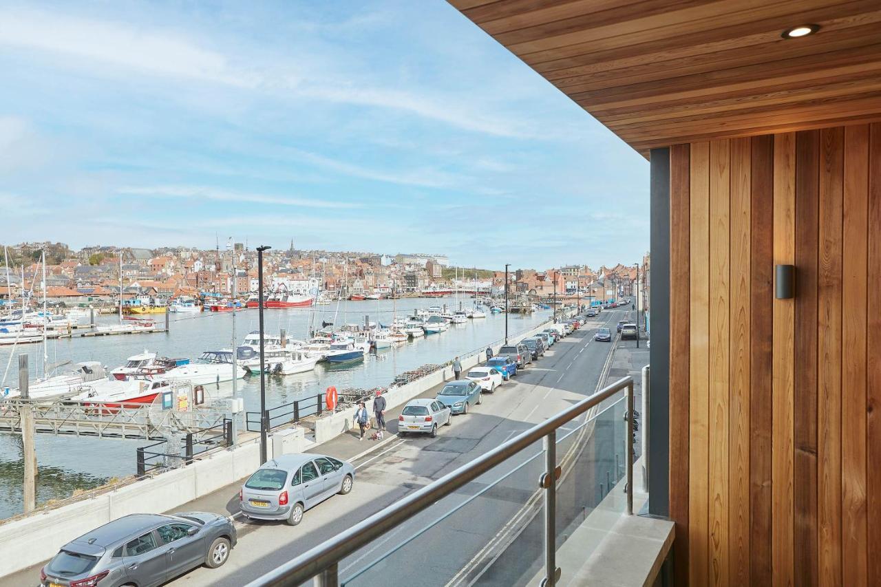 Host & Stay - Coastal Townhouse Whitby Bagian luar foto